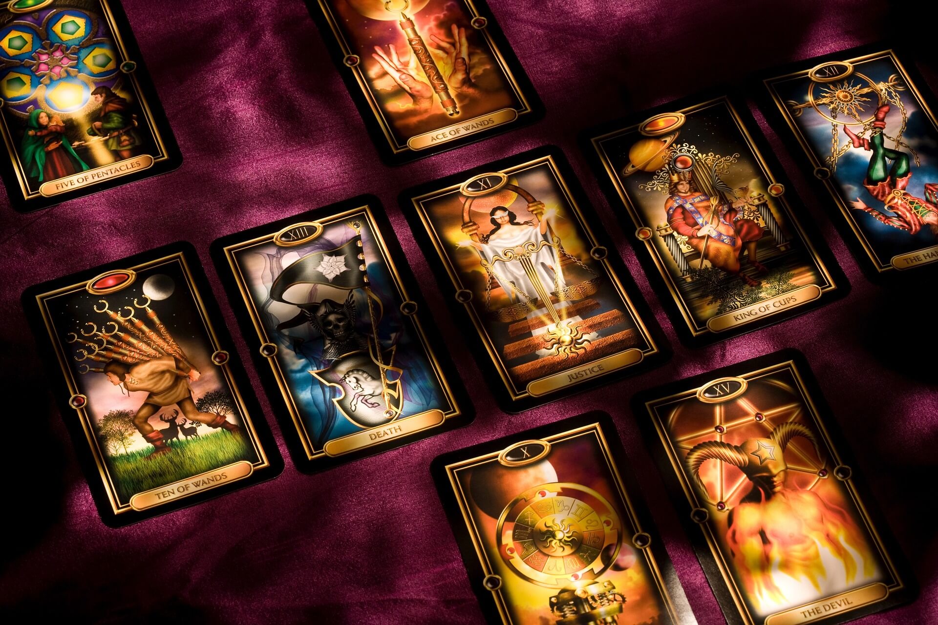 Understanding Soulmate Tarot Cards: Finding True Connection